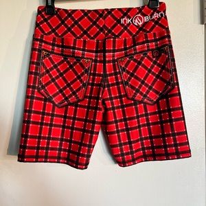 InkNBurn running shorts red and black